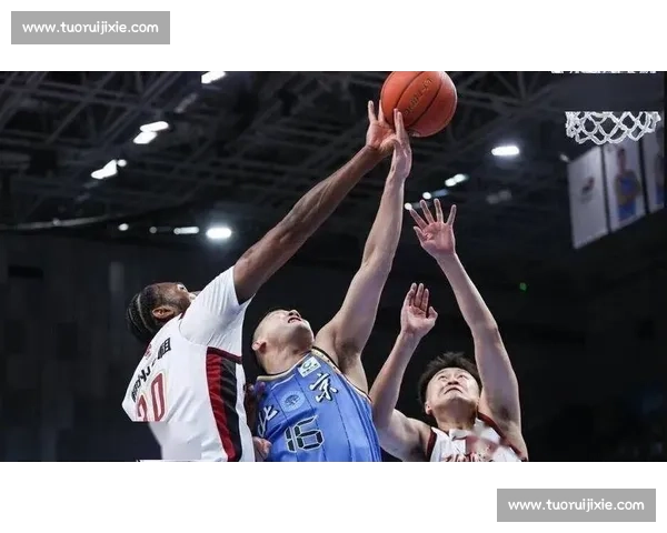 中国男篮迎战乌克兰强敌对决检验阵容磨合与攻防实力国际赛场焦点之战